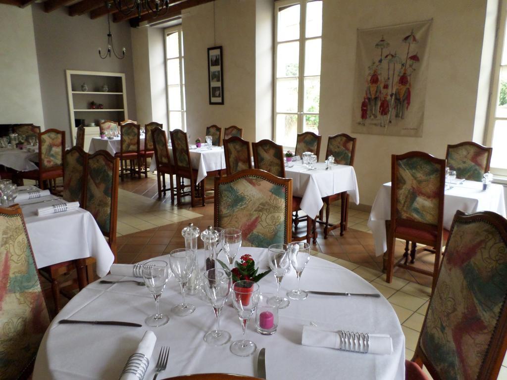 Le Relais De La Caleche 호텔 Saint-Denis-dʼAnjou 외부 사진