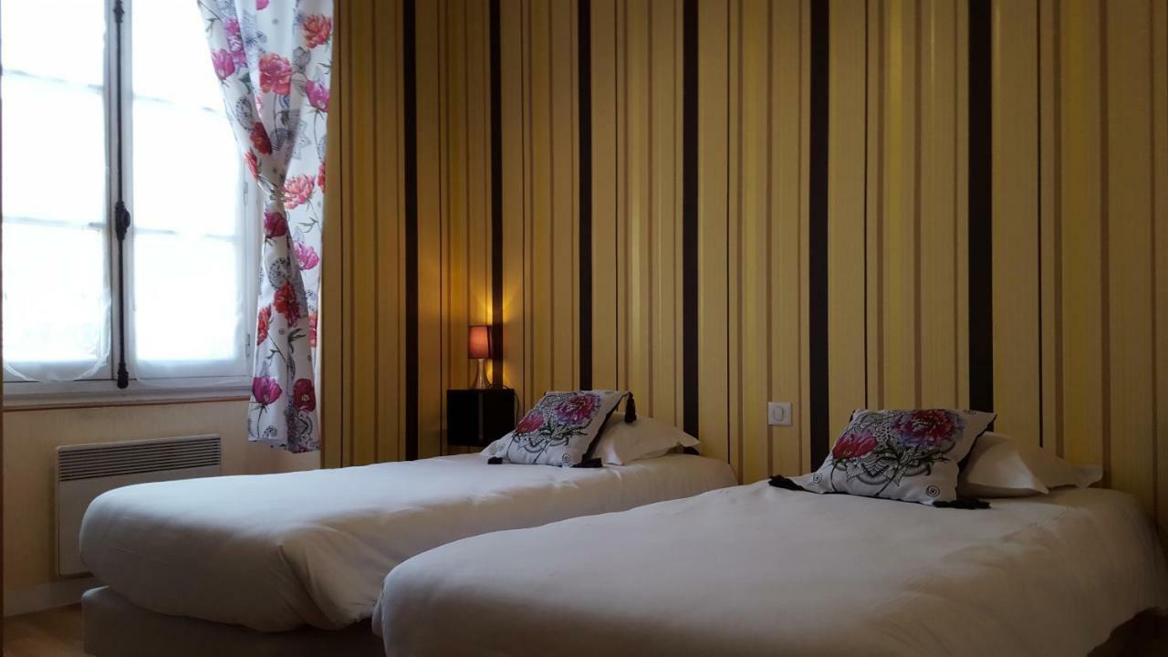 Le Relais De La Caleche 호텔 Saint-Denis-dʼAnjou 외부 사진